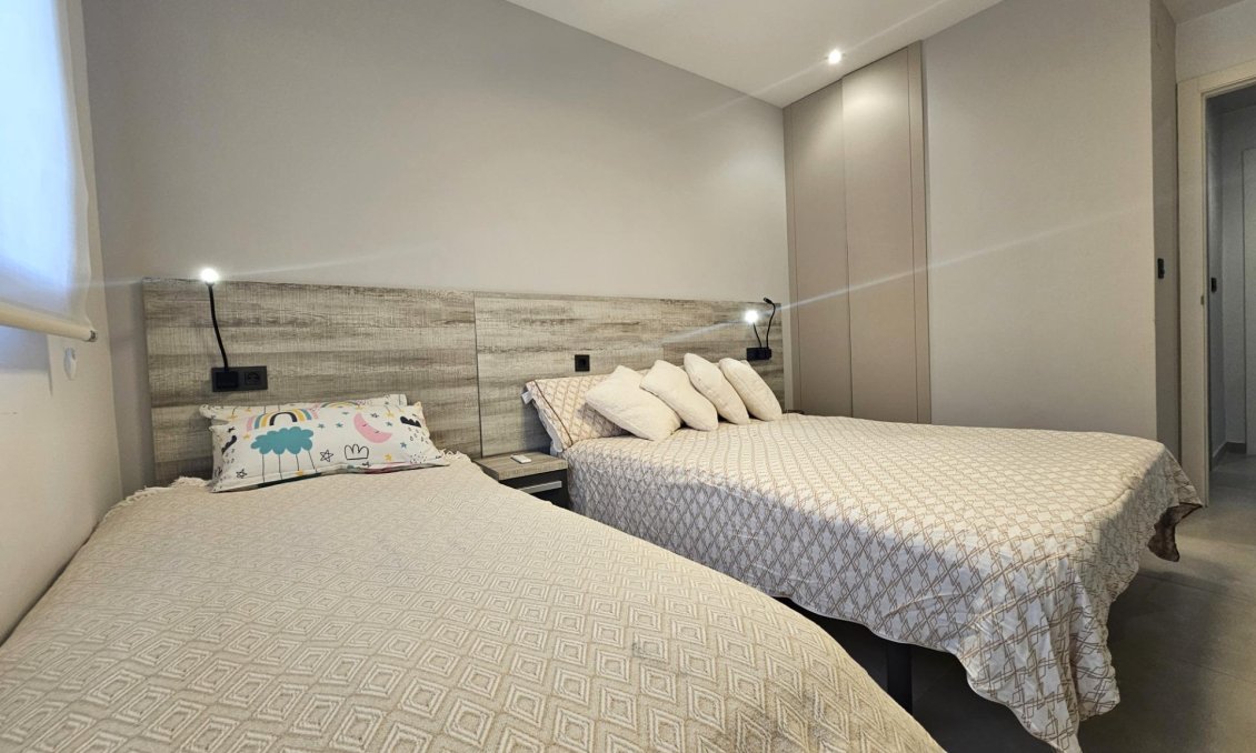 Segunda mano - Apartamento -
Guardamar del Segura - El Raso