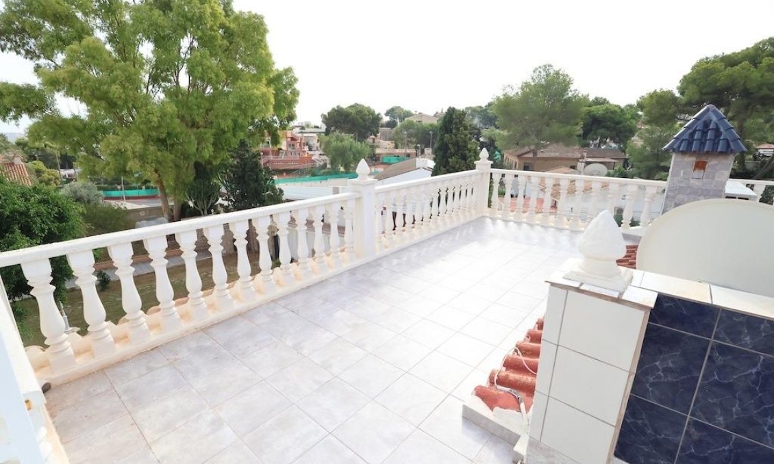 Segunda mano - Villa -
Torrevieja - Costa Blanca