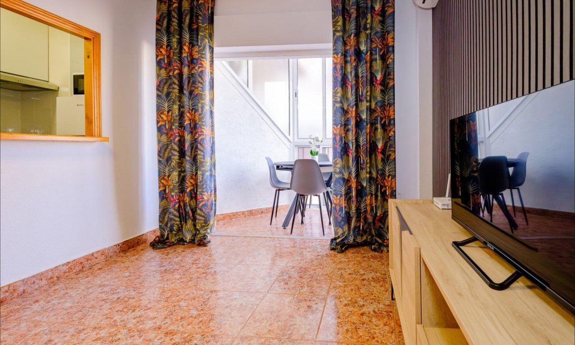 Segunda mano - Apartamento -
Torrevieja - Playa del Cura