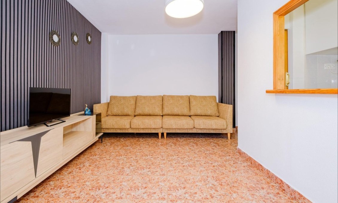Segunda mano - Apartamento -
Torrevieja - Playa del Cura