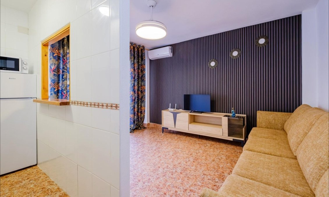 Segunda mano - Apartamento -
Torrevieja - Playa del Cura
