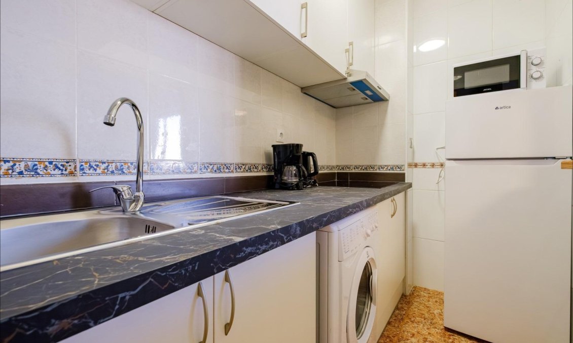 Segunda mano - Apartamento -
Torrevieja - Playa del Cura
