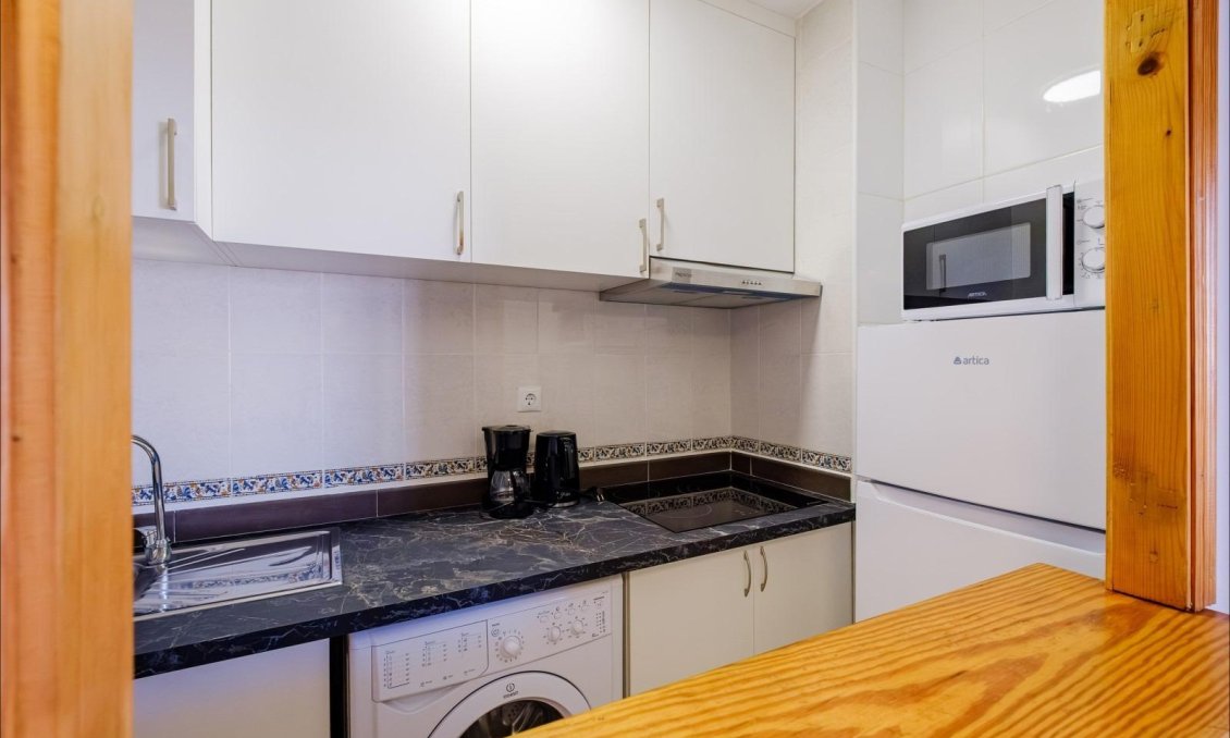 Segunda mano - Apartamento -
Torrevieja - Playa del Cura