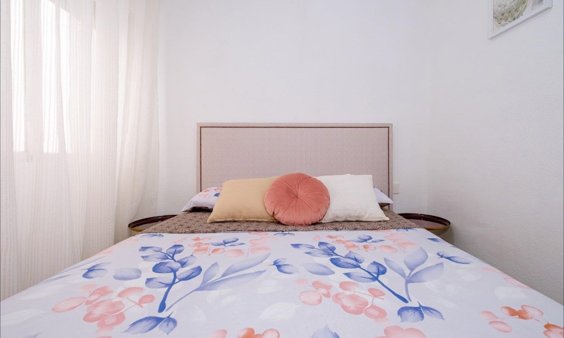 Segunda mano - Apartamento -
Torrevieja - Playa del Cura