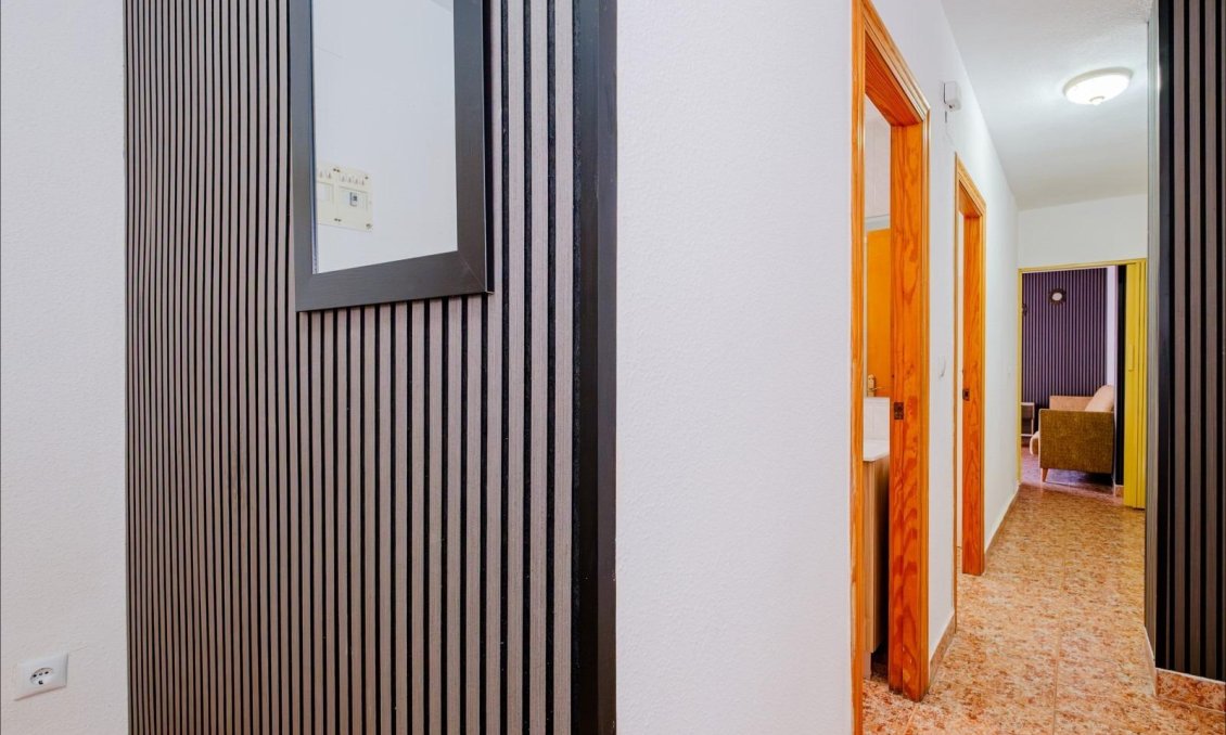 Segunda mano - Apartamento -
Torrevieja - Playa del Cura