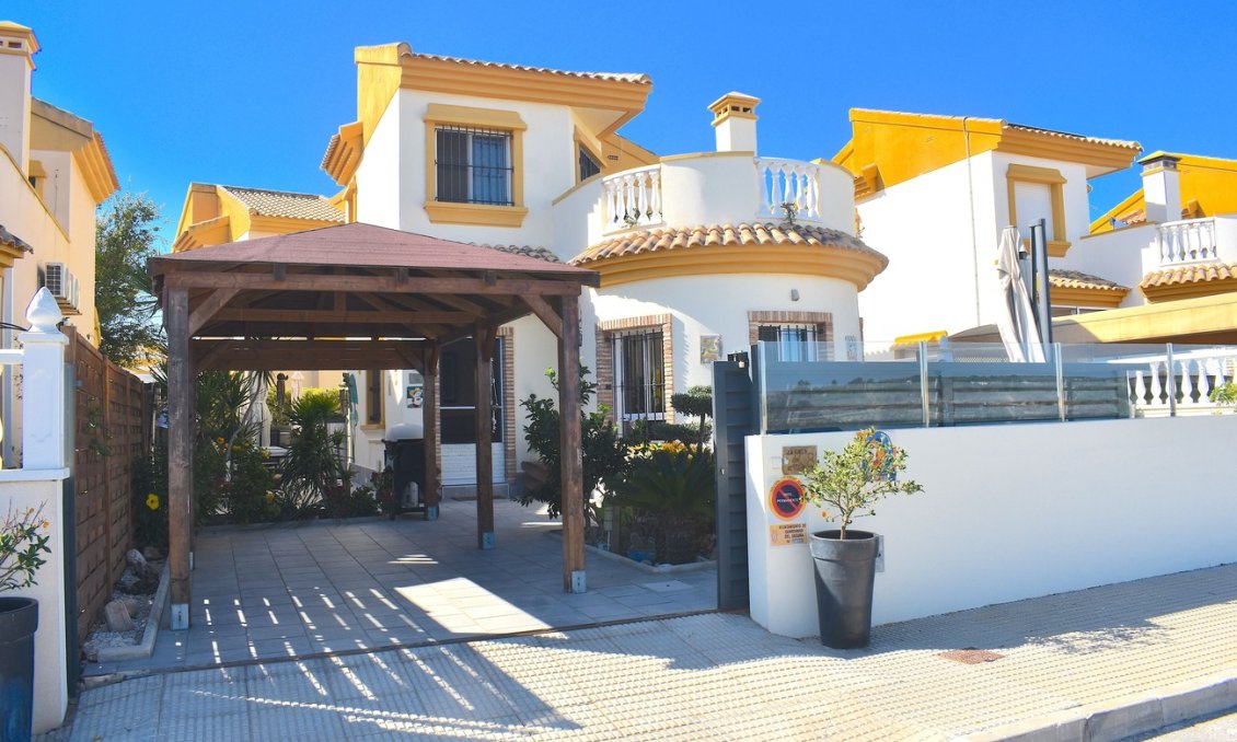 Segunda mano - Villa -
Guardamar del Segura - Costa Blanca