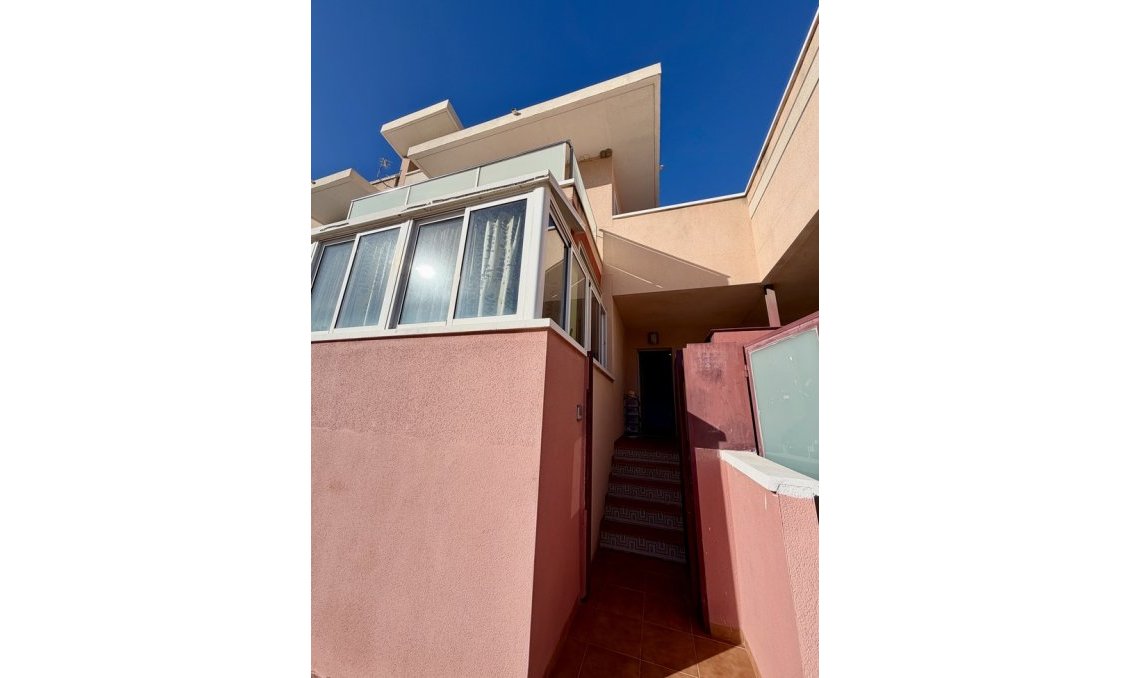 Segunda mano - Bungalow -
Benferri - Inland