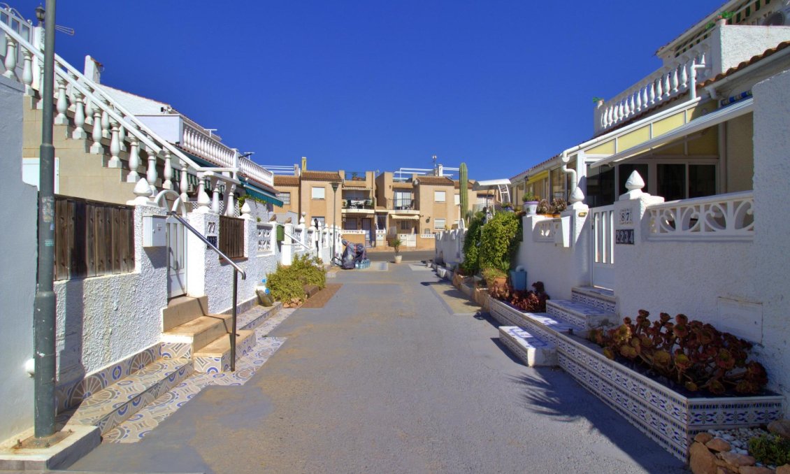 Segunda mano - Villa / Semi pareado -
Torrevieja - San Luis