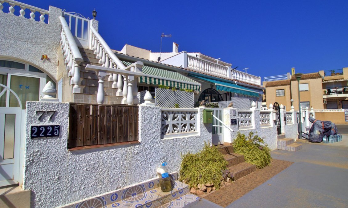 Segunda mano - Villa / Semi pareado -
Torrevieja - San Luis