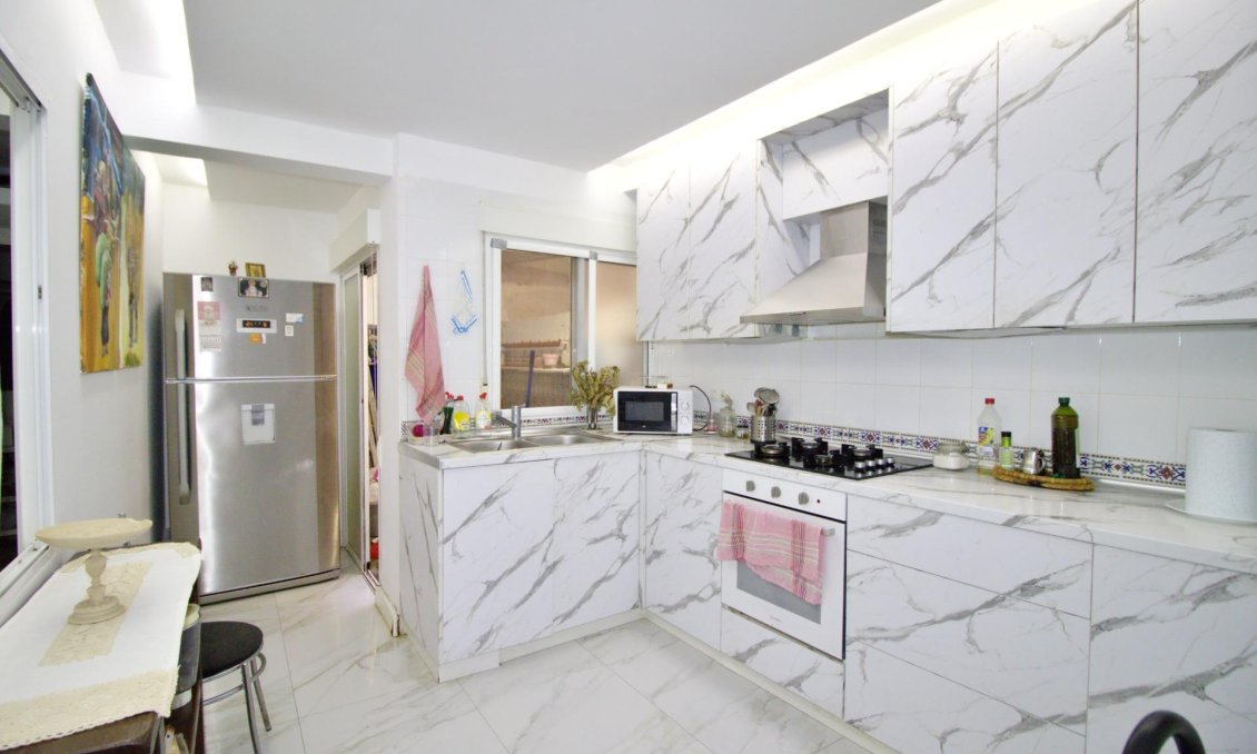 Segunda mano - Apartamento -
Elche - Plaza Crevillente-juzgados