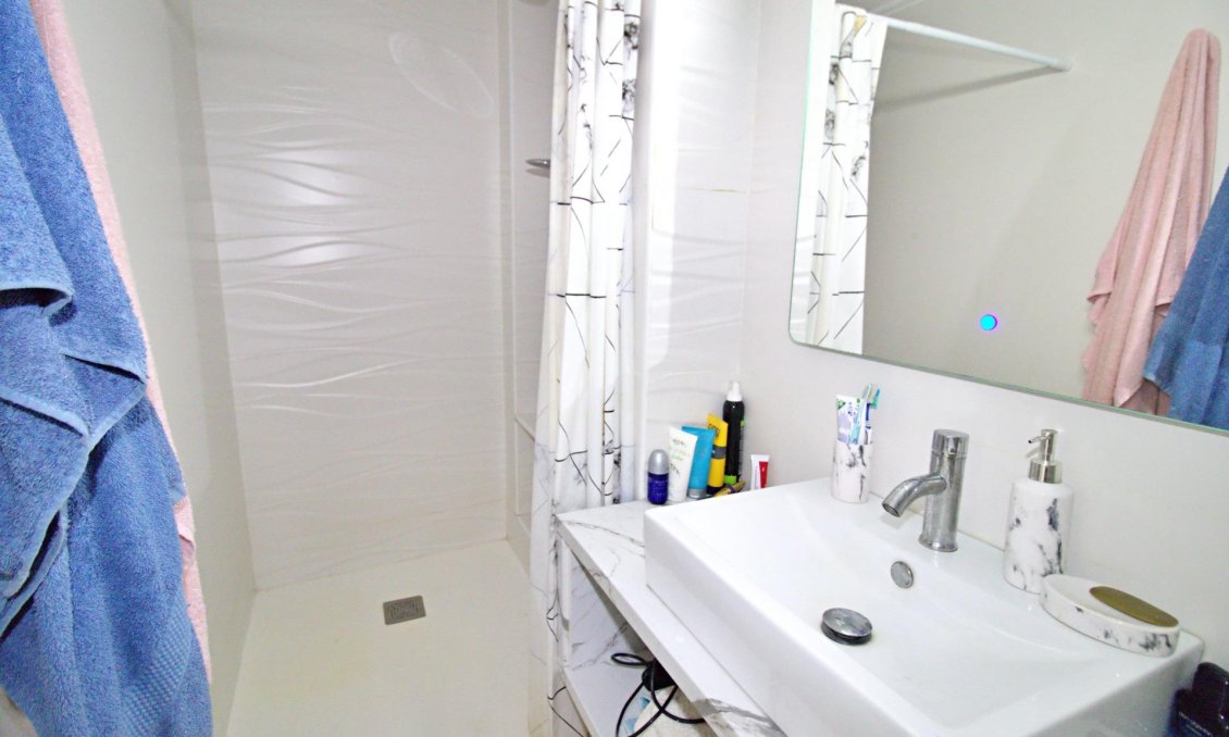 Segunda mano - Apartamento -
Elche - Plaza Crevillente-juzgados