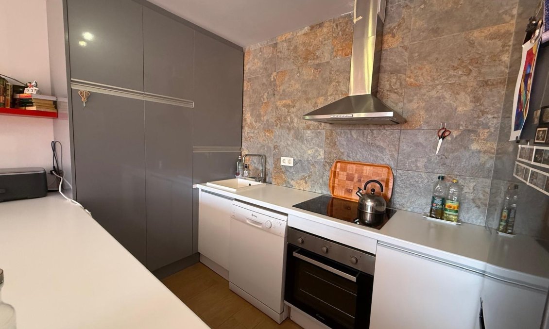 Segunda mano - Bungalow -
Orihuela Costa - La Zenia