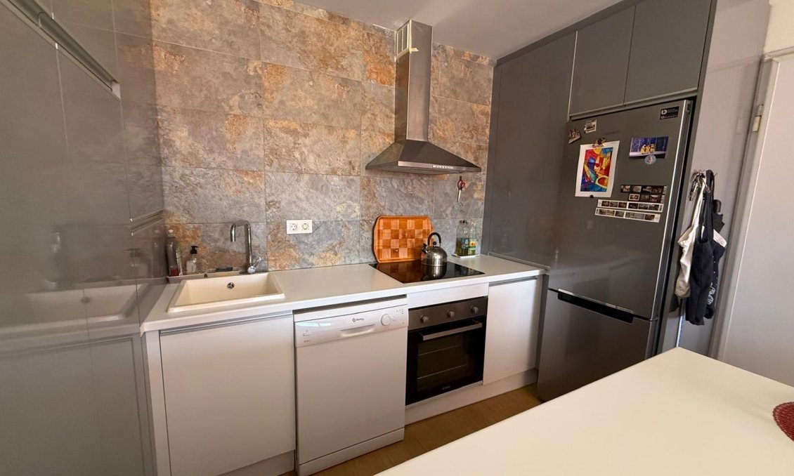 Segunda mano - Bungalow -
Orihuela Costa - La Zenia