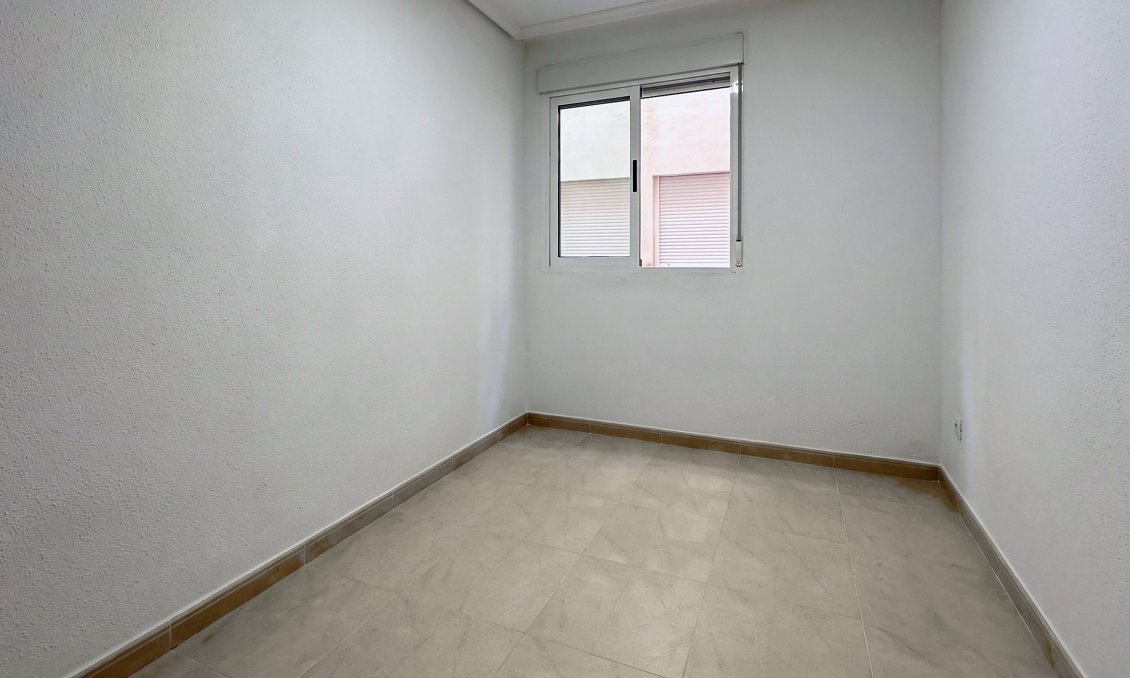 Segunda mano - Apartamento -
Torrevieja - Costa Blanca