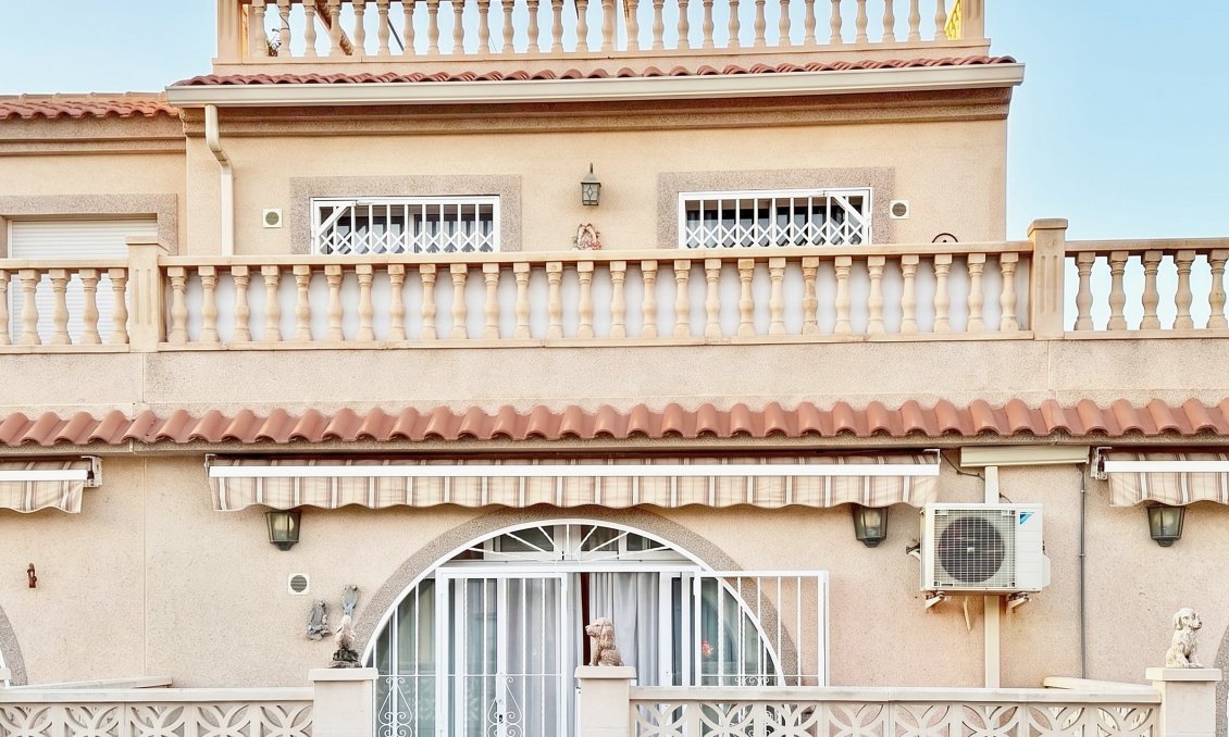 Segunda mano - Adosado -
Torrevieja - Costa Blanca