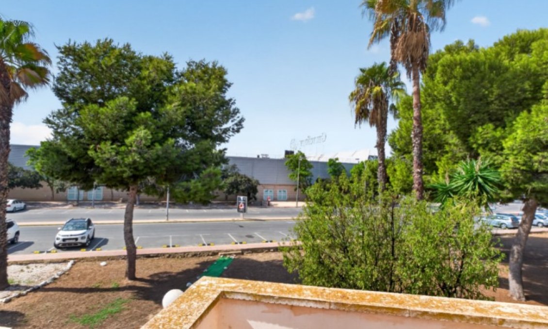 Segunda mano - Adosado -
Torrevieja - Costa Blanca