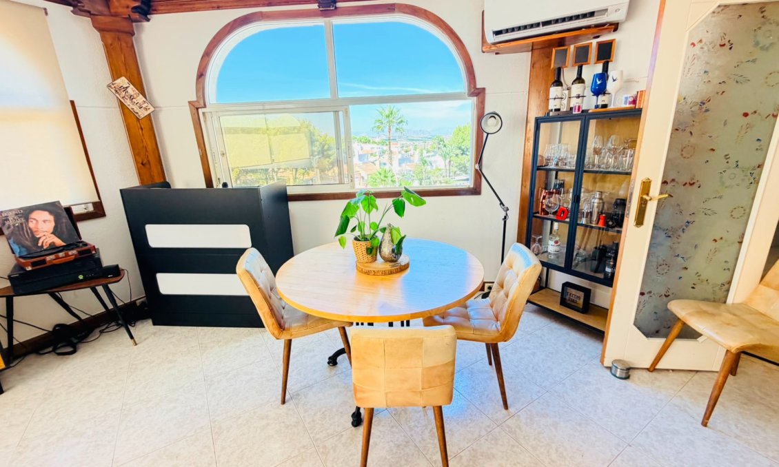 Segunda mano - Apartamento -
San Miguel de Salinas - Inland