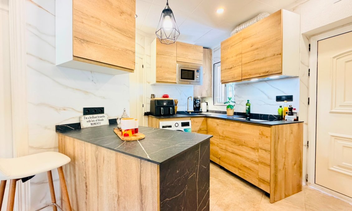 Segunda mano - Apartamento -
San Miguel de Salinas - Inland