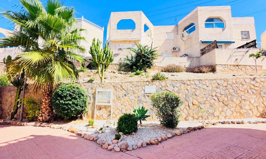 Segunda mano - Apartamento -
San Miguel de Salinas - Inland