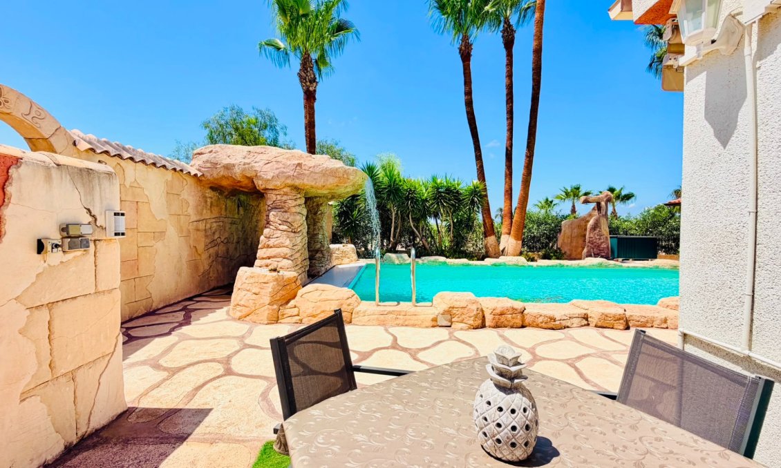 Segunda mano - Villa -
Daya Vieja - Costa Blanca