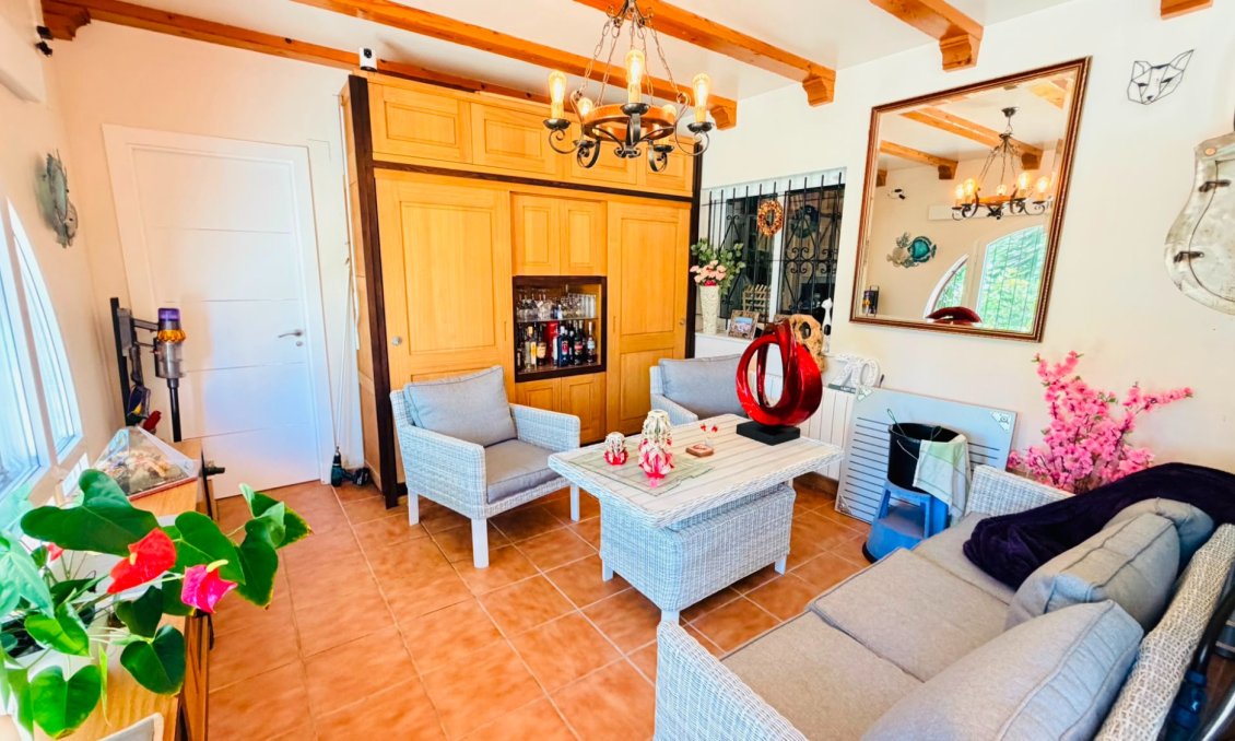 Segunda mano - Villa -
Daya Vieja - Costa Blanca