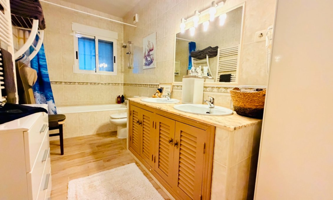 Segunda mano - Villa -
Daya Vieja - Costa Blanca