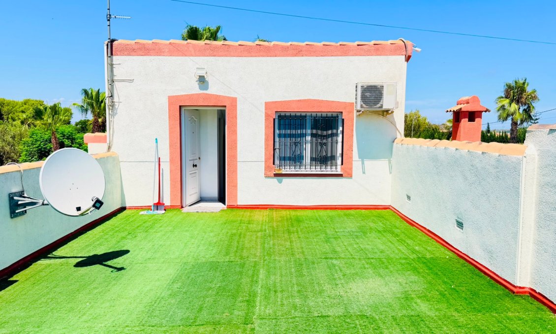 Segunda mano - Villa -
Daya Vieja - Costa Blanca