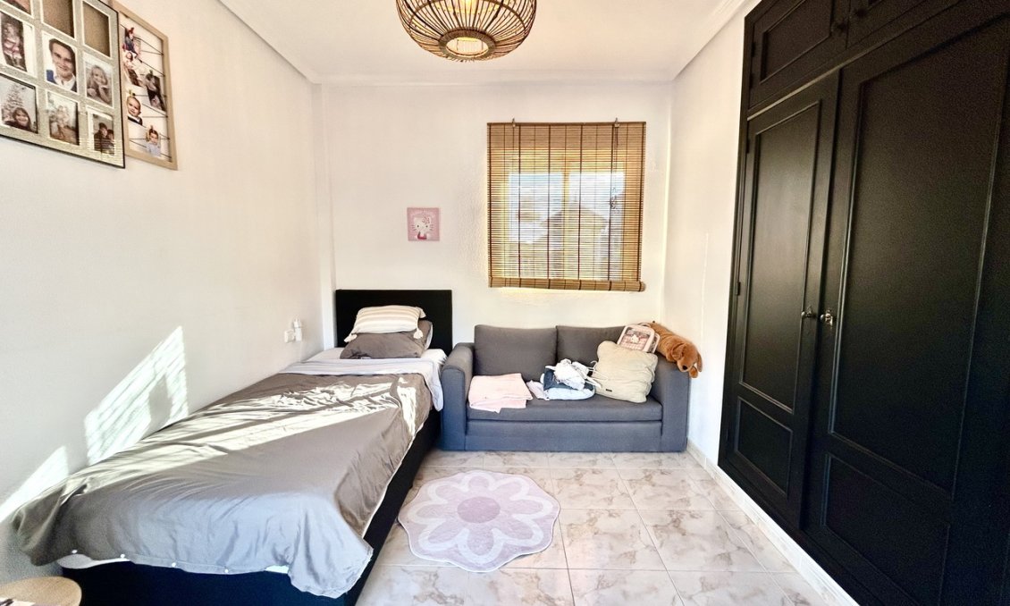 Segunda mano - Villa -
Villamartin - Costa Blanca