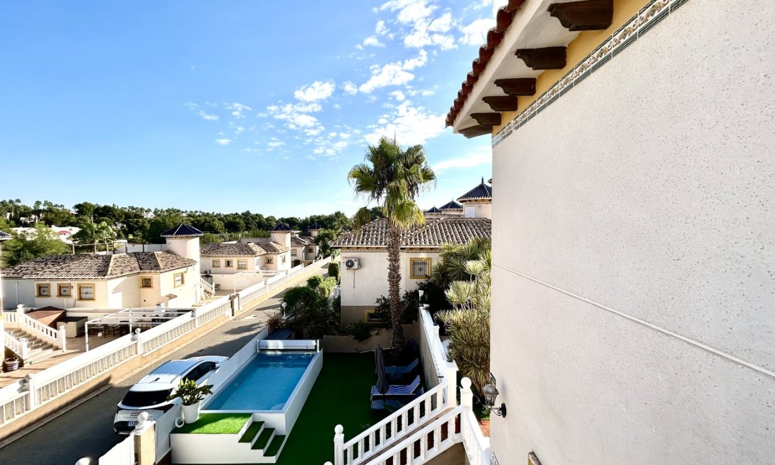 Segunda mano - Villa -
Villamartin - Costa Blanca