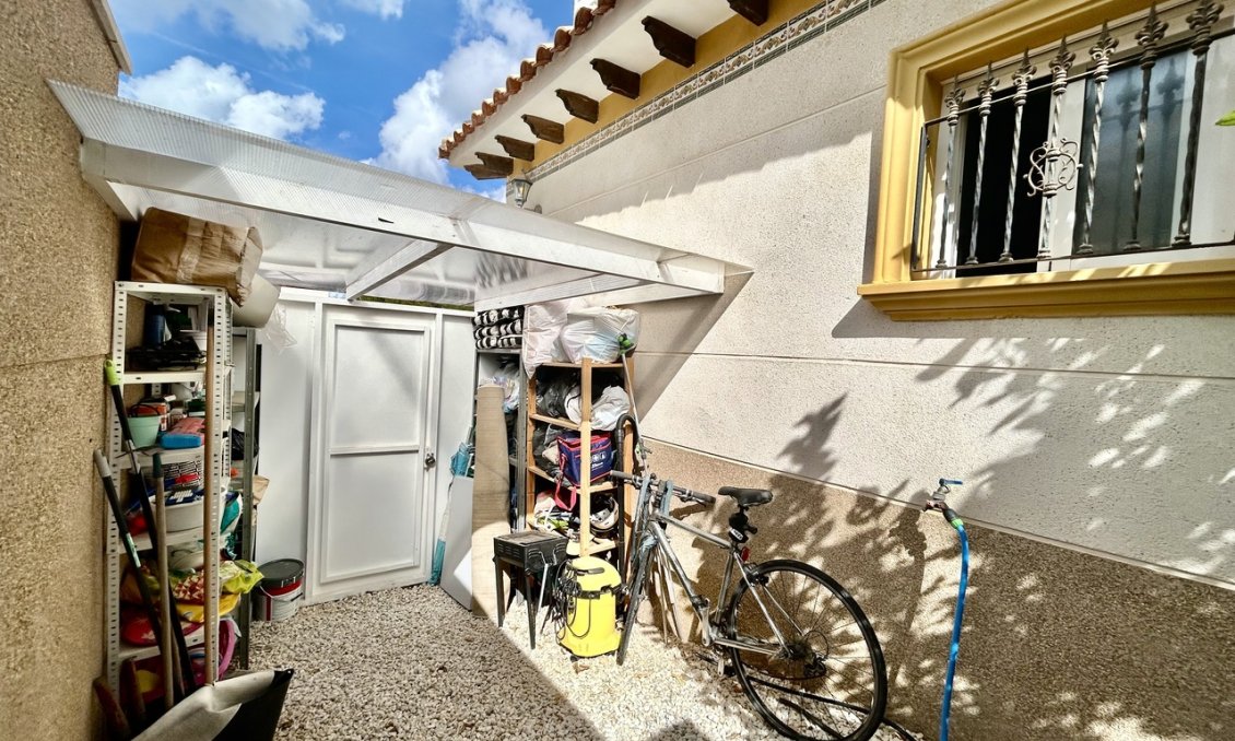 Segunda mano - Villa -
Villamartin - Costa Blanca