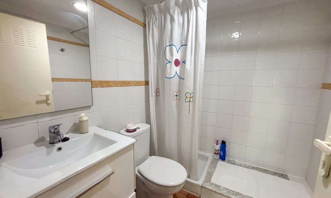 Revânzare - Vilă -
Jacarilla - Inland