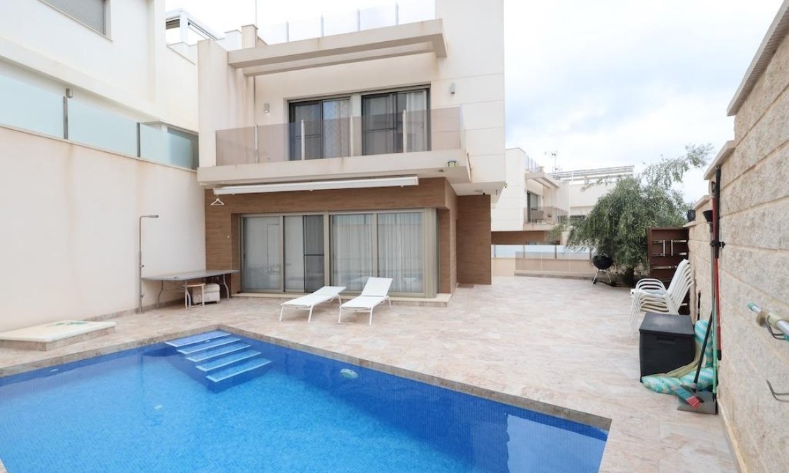 Revânzare - Vilă -
Orihuela Costa - Costa Blanca