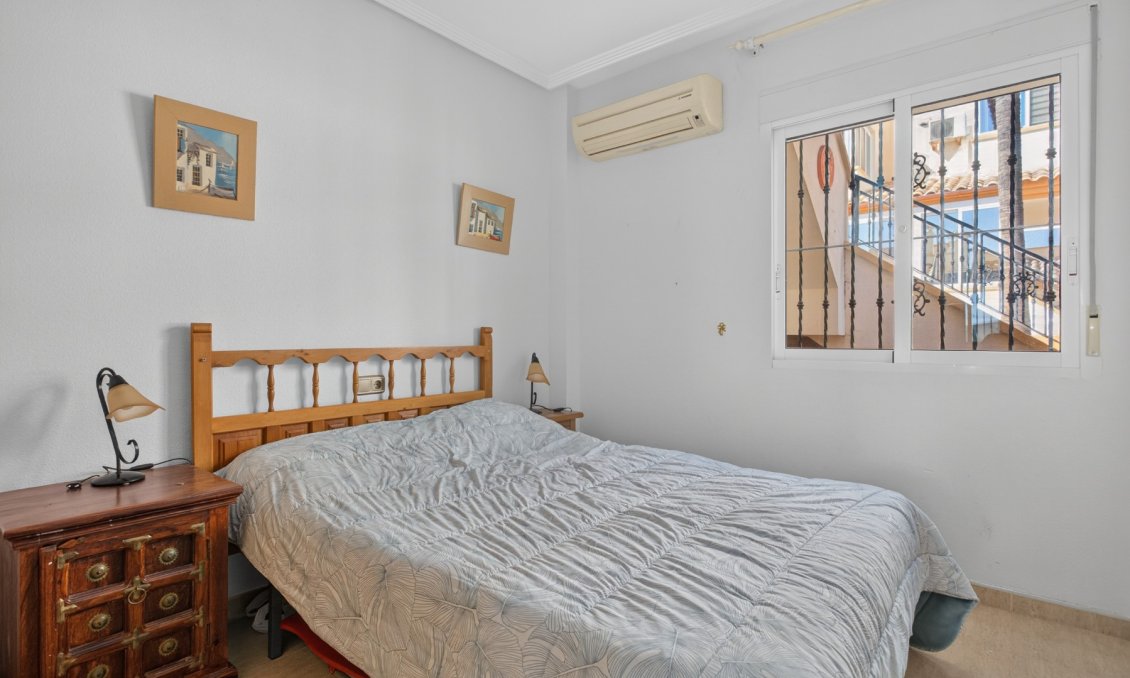 Segunda mano - Villa -
Orihuela Costa - Costa Blanca