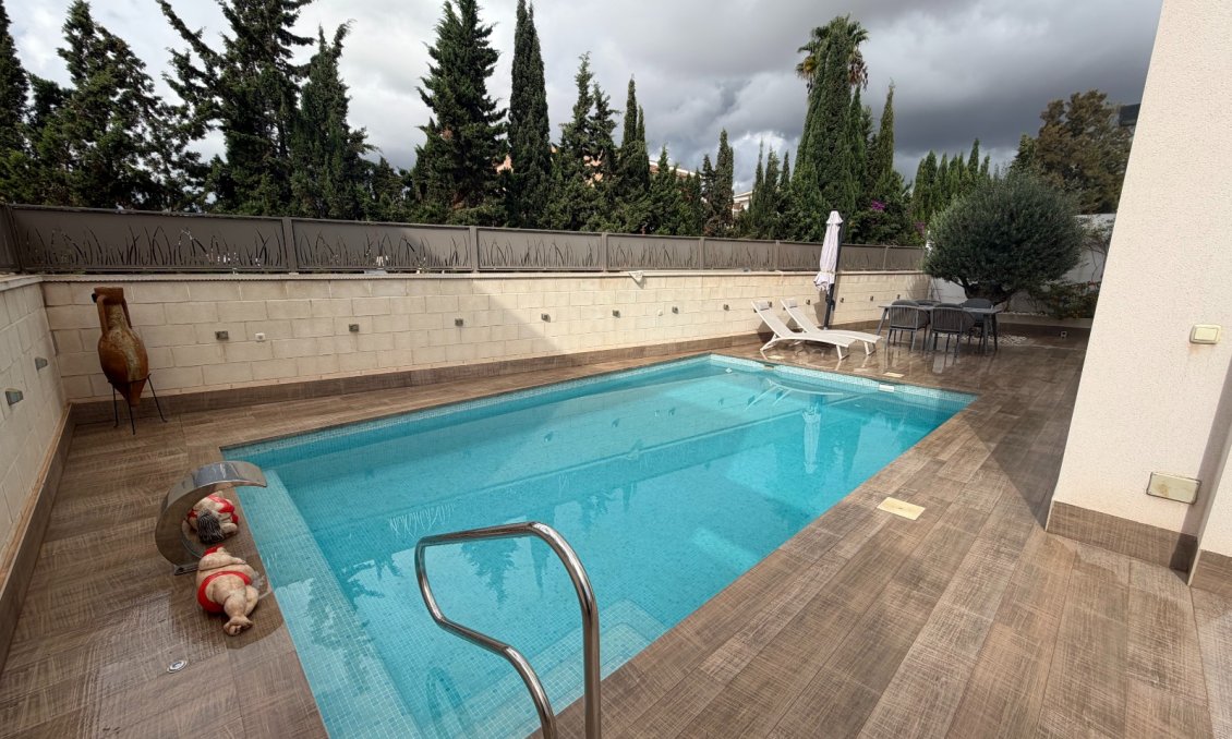 Segunda mano - Villa -
Ciudad Quesada - Costa Blanca
