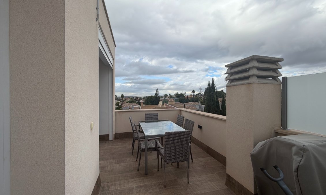 Segunda mano - Villa -
Ciudad Quesada - Costa Blanca