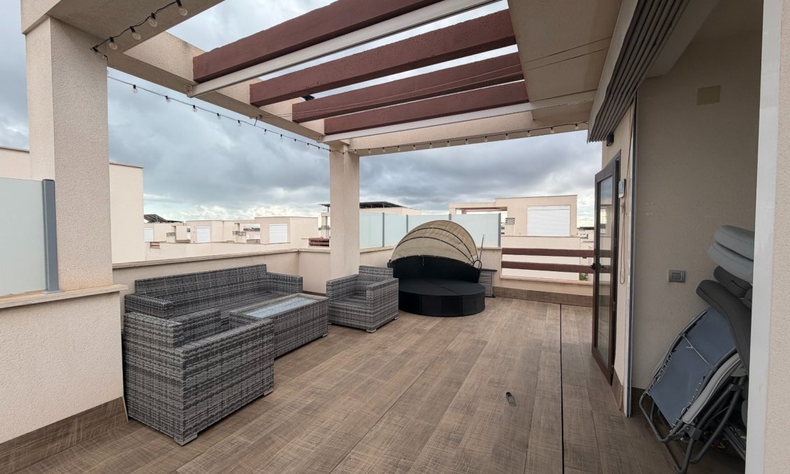 Segunda mano - Villa -
Ciudad Quesada - Costa Blanca