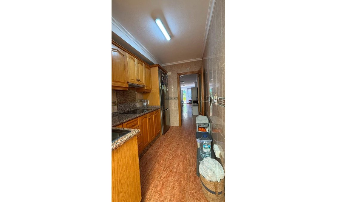 Resale - Bungalow -
Torrevieja - La Mata