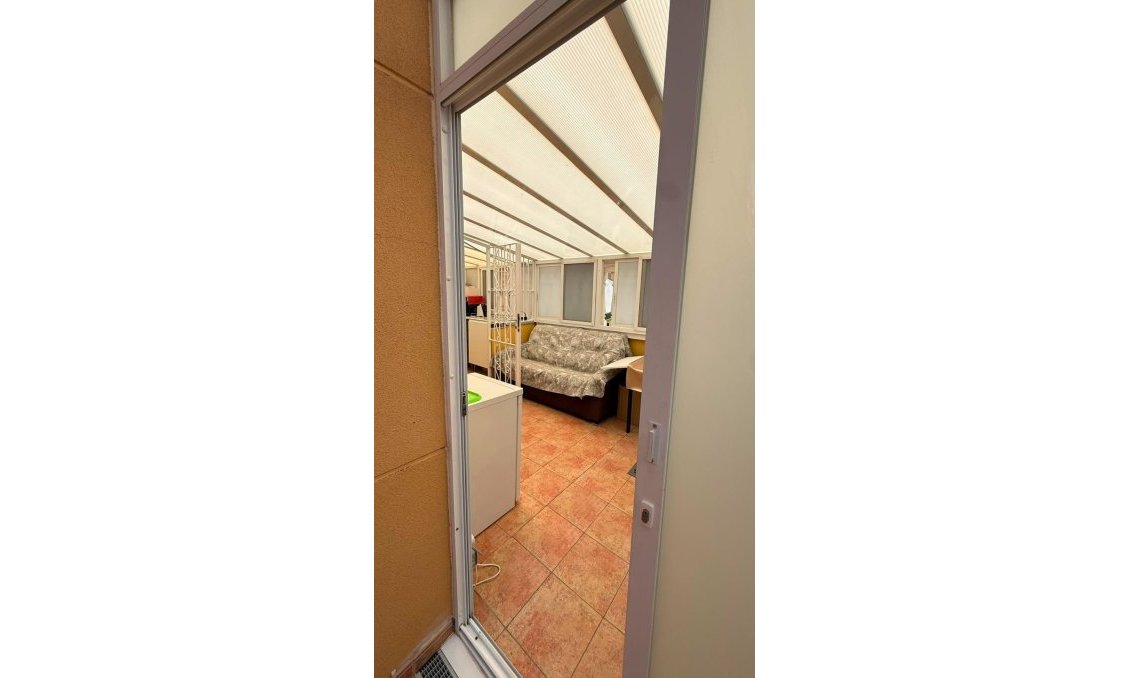 Resale - Bungalow -
Torrevieja - La Mata