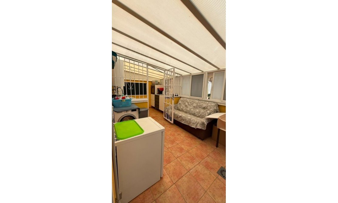 Resale - Bungalow -
Torrevieja - La Mata
