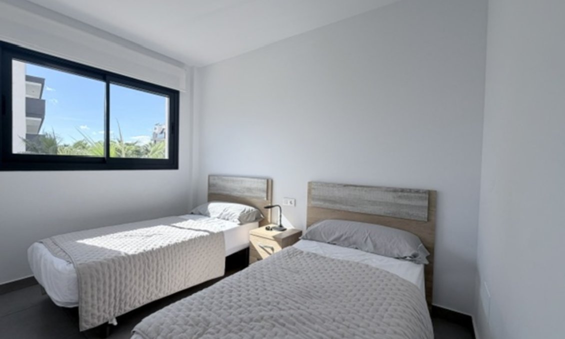 Segunda mano - Apartamento -
Villamartin - Costa Blanca