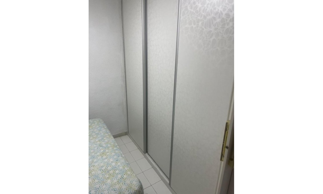Segunda mano - Apartamento -
Guardamar del Segura - Centro