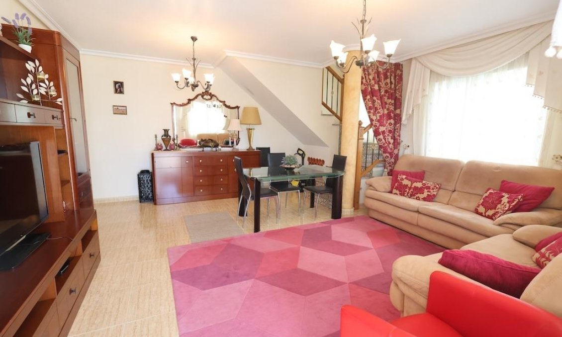 Revente - Villa -
Orihuela Costa - Costa Blanca