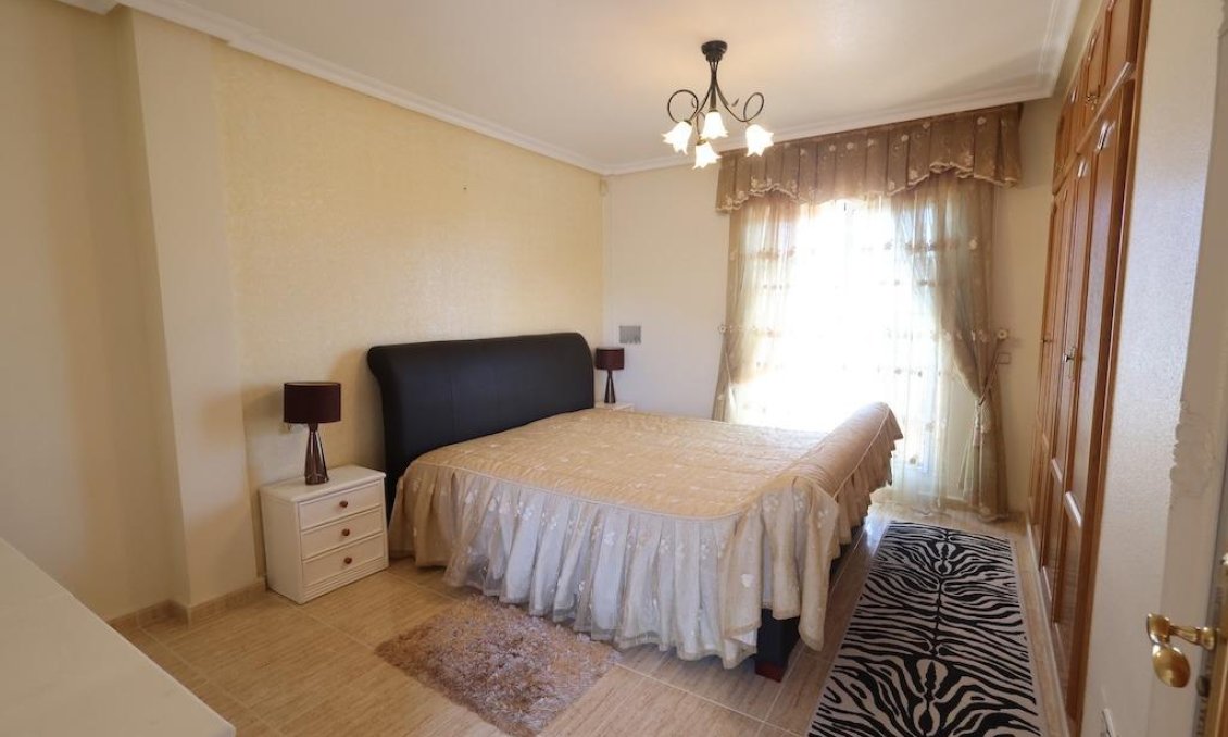 Revente - Villa -
Orihuela Costa - Costa Blanca