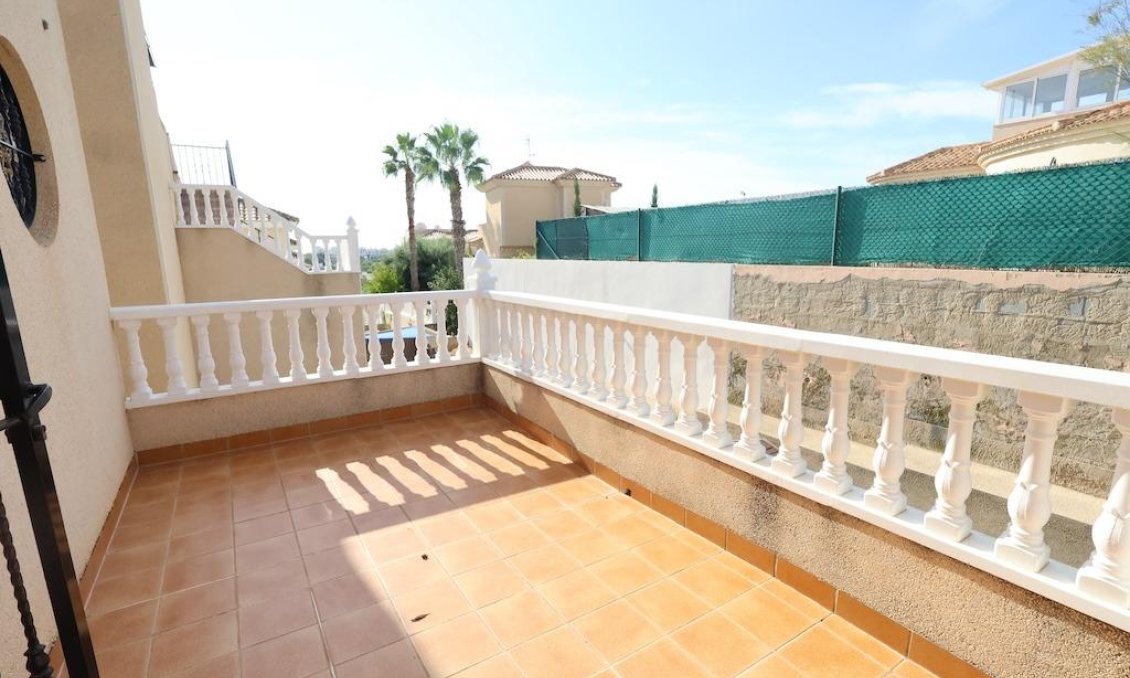 Revente - Villa -
Orihuela Costa - Costa Blanca