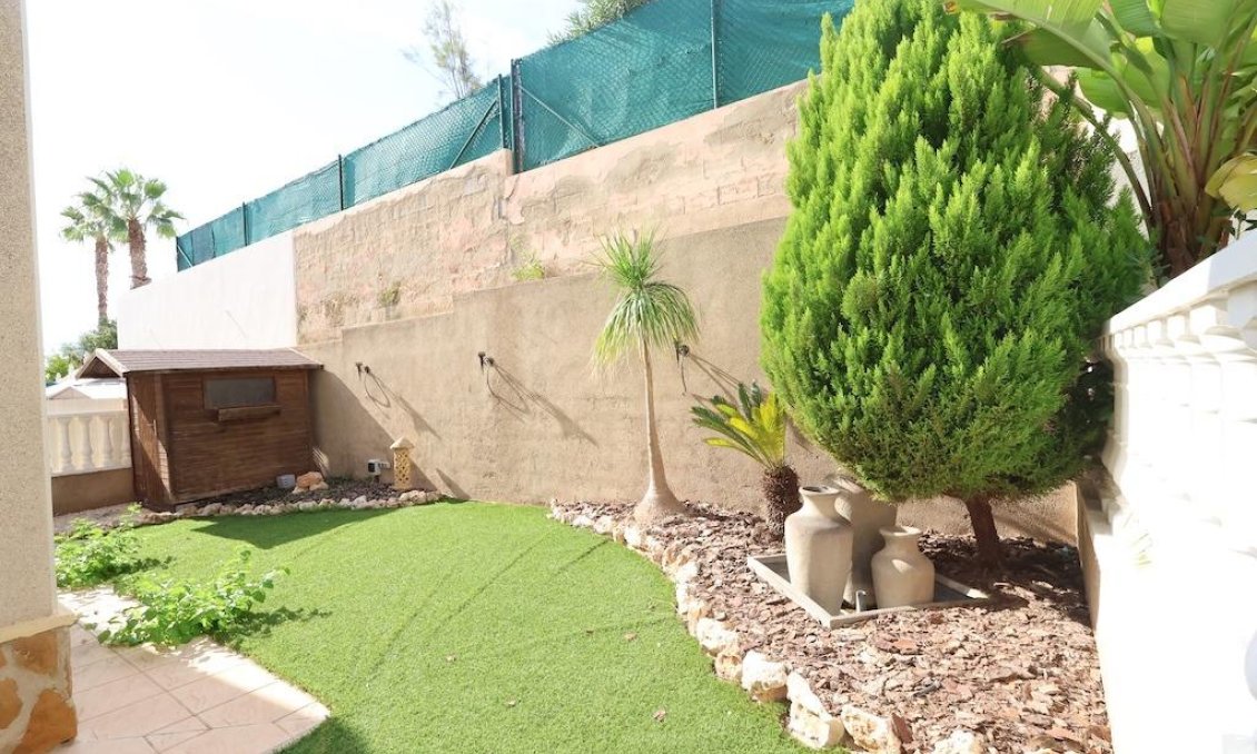 Revente - Villa -
Orihuela Costa - Costa Blanca