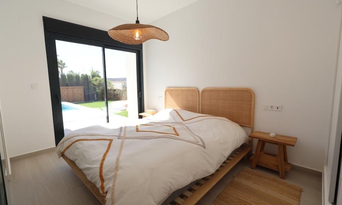 Segunda mano - Villa -
Algorfa - Inland