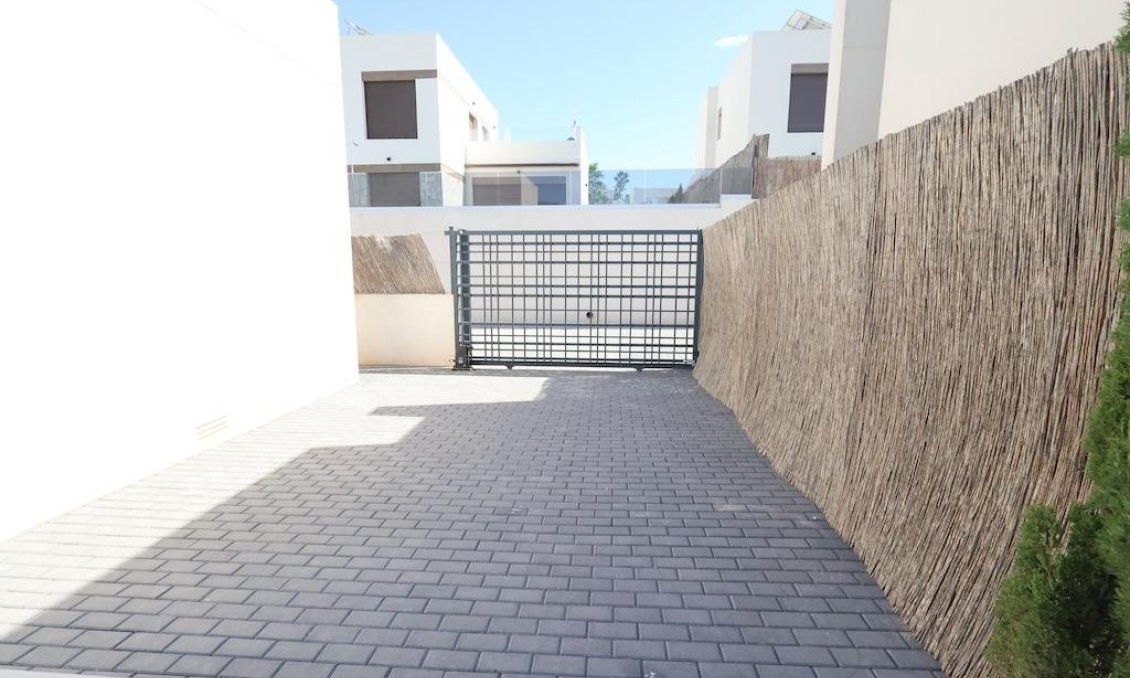 Segunda mano - Villa -
Algorfa - Inland