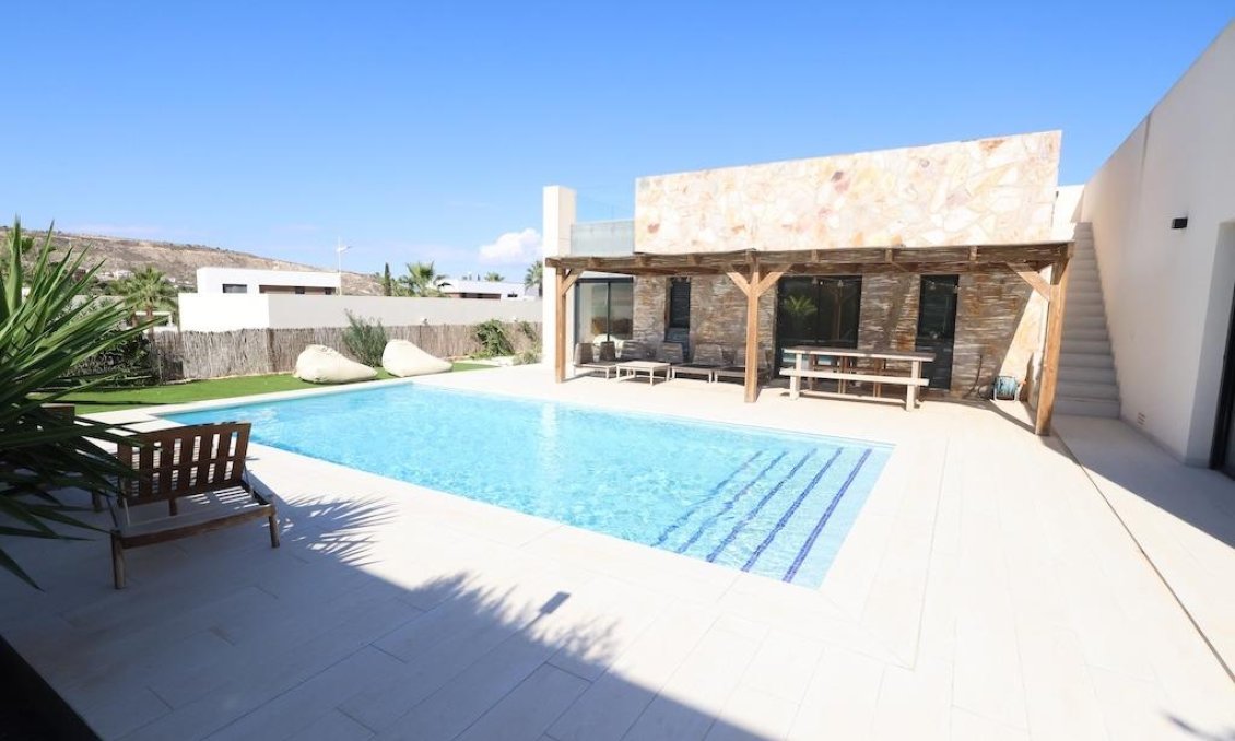 Segunda mano - Villa -
Algorfa - Inland