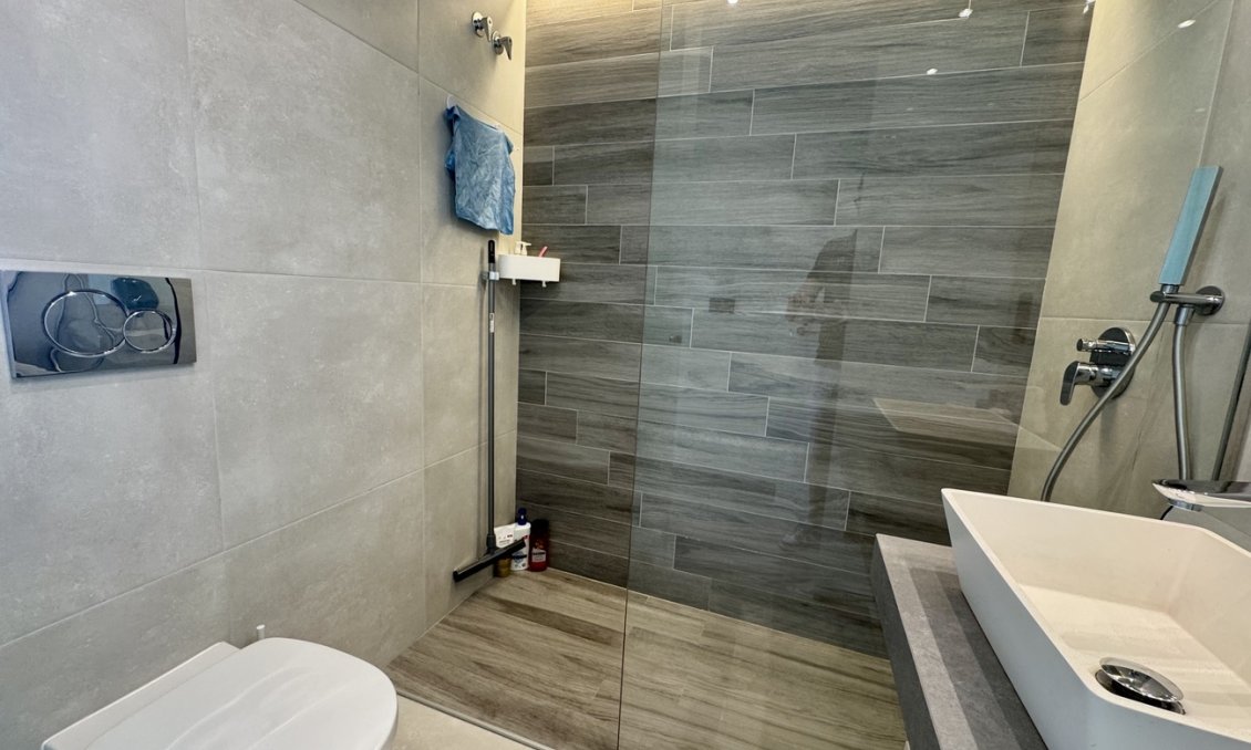 Wiederverkauf - Wohnung -
Guardamar del Segura - El Raso