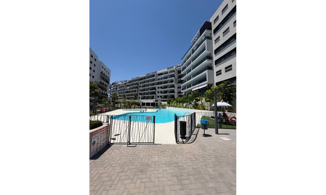 Wiederverkauf - Wohnung -
Dehesa de Campoamor - Costa Blanca